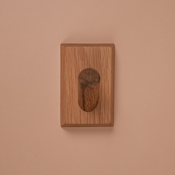 Крючок Woodson К9, дуб